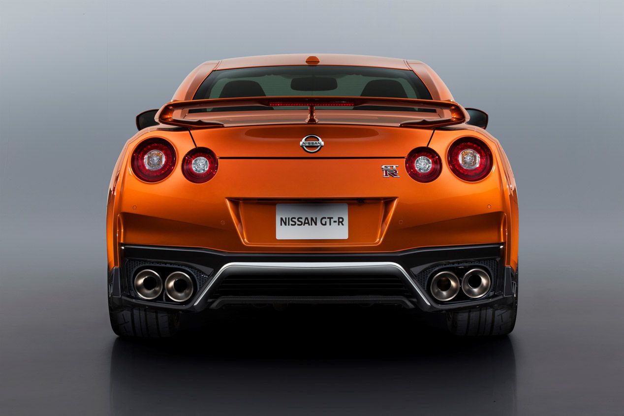 Nissan GT-R 2017: el deportivo se actualiza