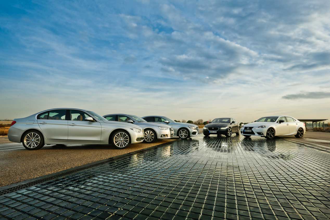 Audi A4 2.0 TDI, BMW 320d, Jaguar XE 2.0D, Lexus IS 300h, Mercedes C 220D