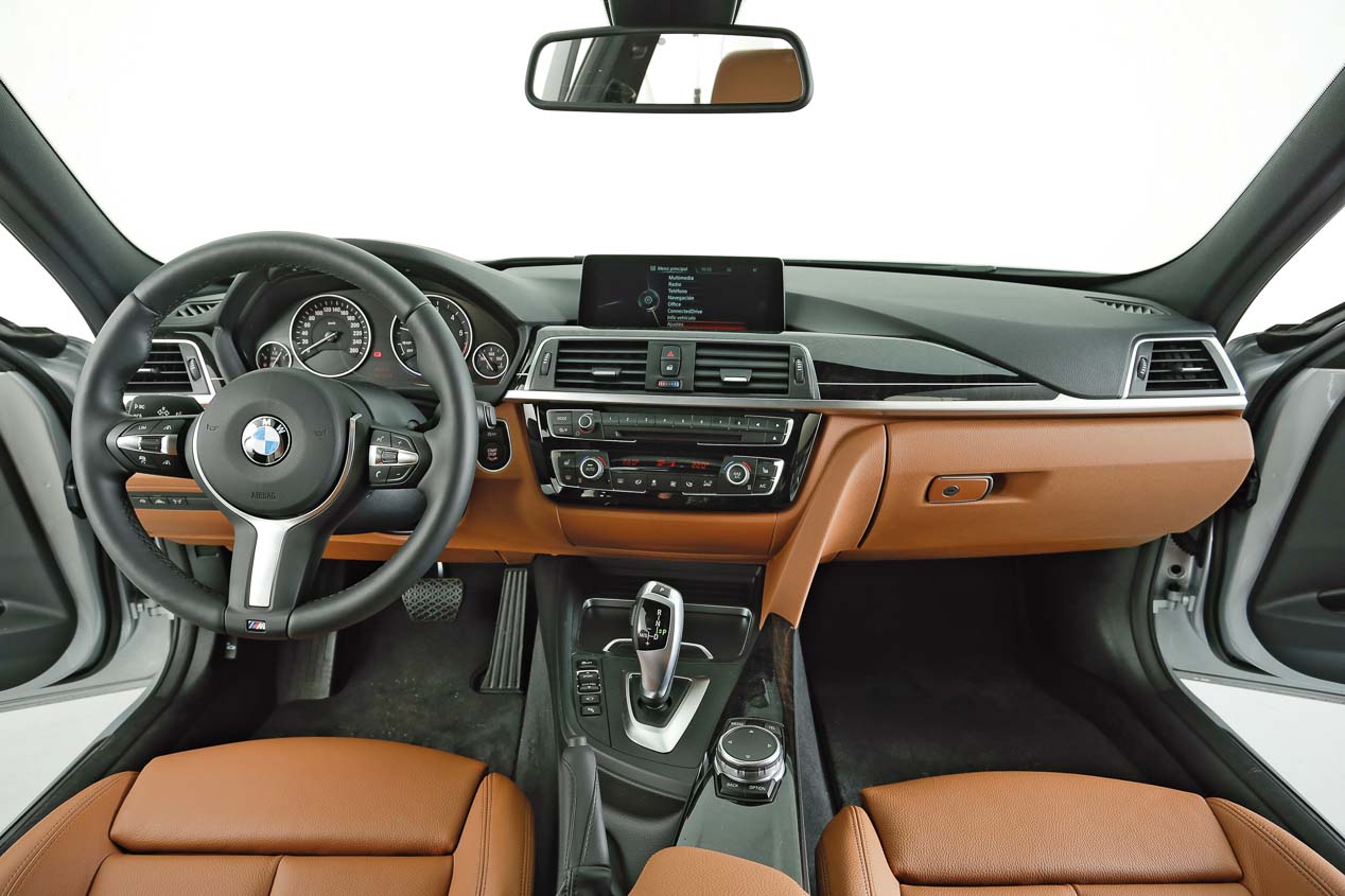 Audi A4 2.0 TDI, BMW 320d, Jaguar XE 2.0D, Lexus IS 300h, Mercedes C 220D