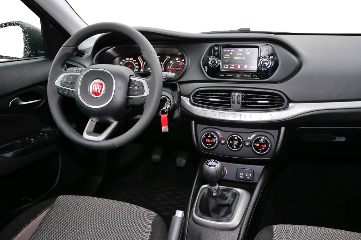 Fiat Tipo 1.6 Multijet, más que un coche amplio y barato con gran maletero