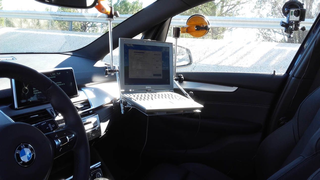Así acelera y frena el BMW 225xe Active Tourer