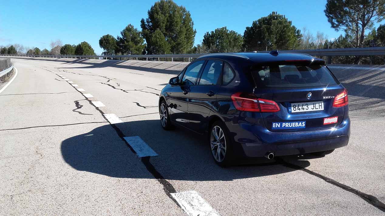 Así acelera y frena el BMW 225xe Active Tourer