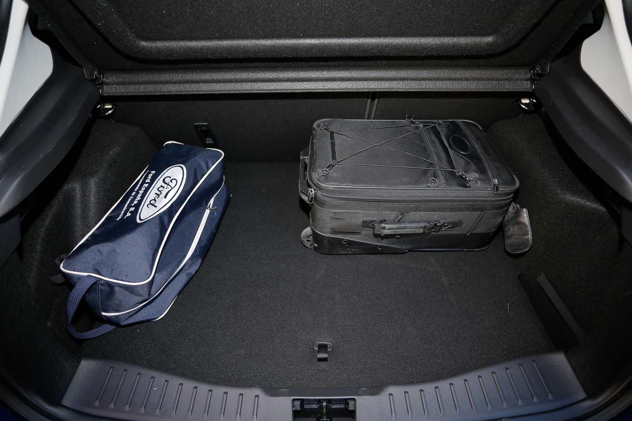 Ford Focus 1.0 EcoBoost 125, Kia cee'd 1.0 T-GDi Eco-Dynamics y Toyota Auris 1.2T 120 frente a frente