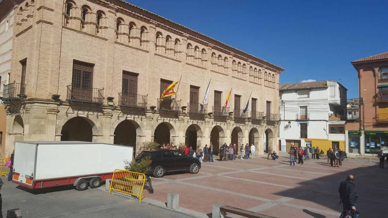 Las imágenes de la llegada del Seat Ateca a su pueblo