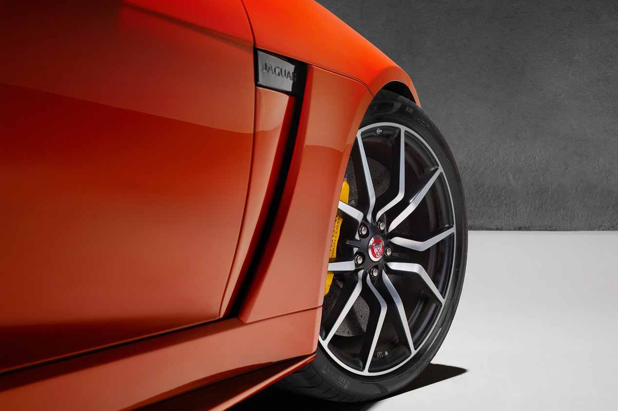 Jaguar F-Type SVR: sus fotos más espectaculares