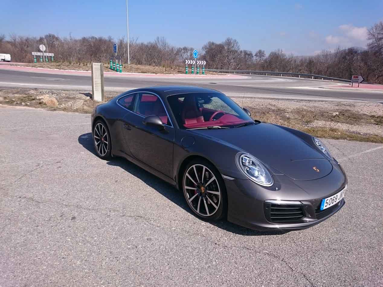 Así acelera y frena el Porsche 911 Carrera S Coupé PDK