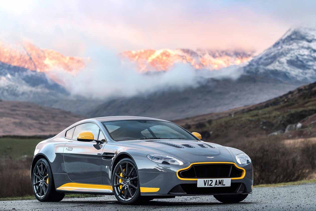 Aston Martin V12 Vantage S 2017, sus mejores imágenes