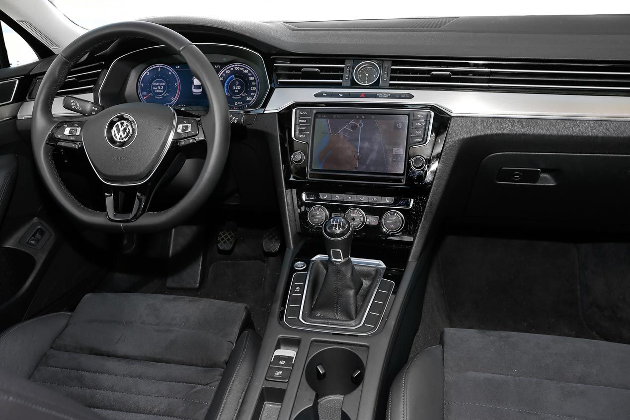 Skoda Superb y Volkswagen Passat 2.0 TDI 150, consanguinidad