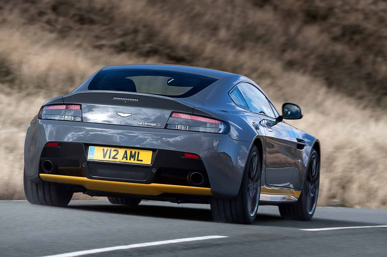 Aston Martin V12 Vantage S 2017, sus mejores imágenes