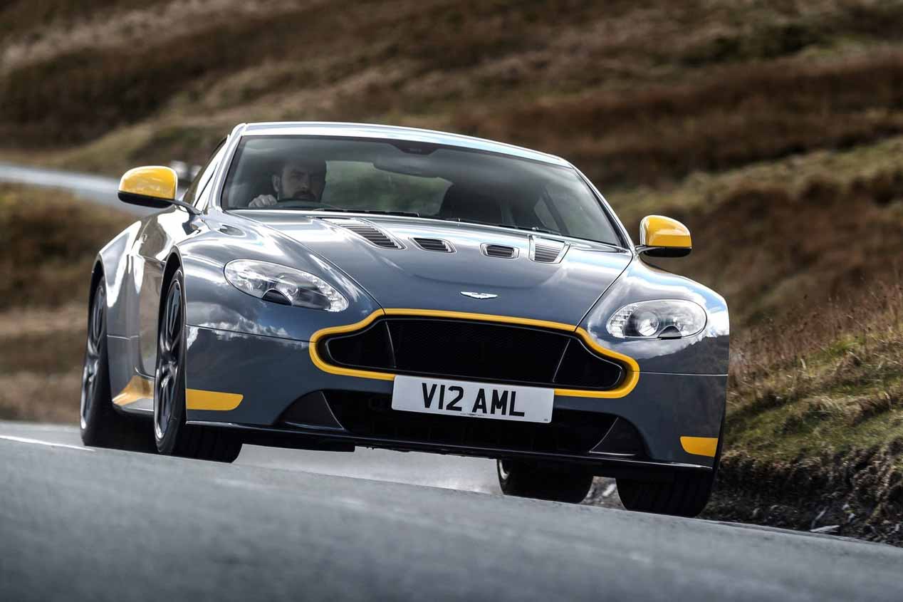 Aston Martin V12 Vantage S 2017, sus mejores imágenes