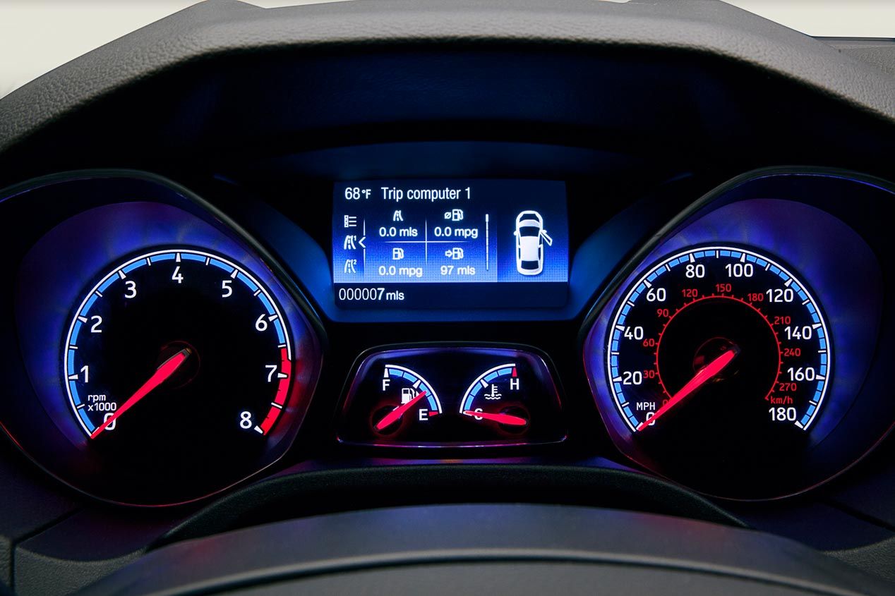 Cuál te comprarías: Ford Focus RS o Ford Mustang