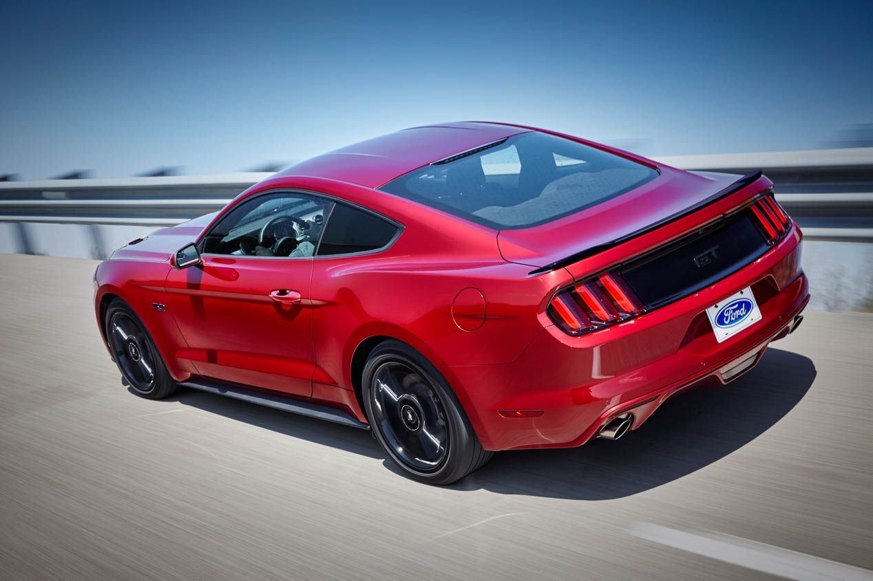 Cuál te comprarías: Ford Focus RS o Ford Mustang