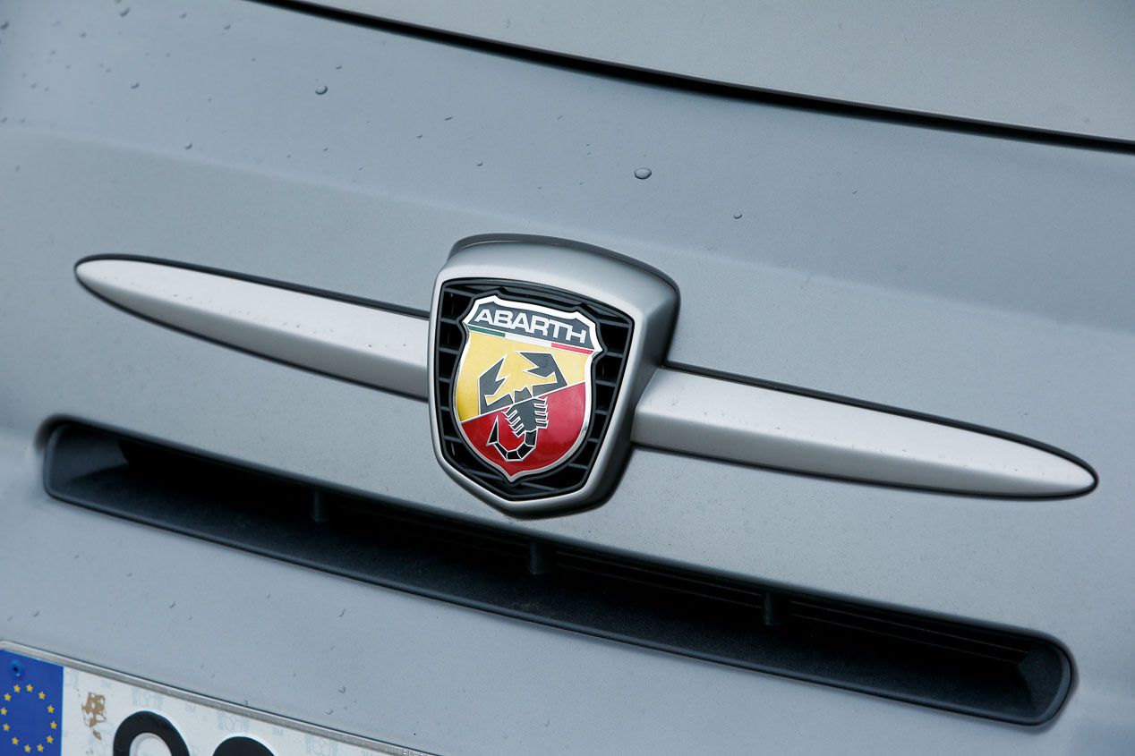 Abarth 695 Biposto, a prueba el pequeño gran escorpión