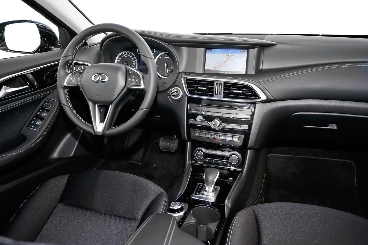 Infiniti Q30 2.2d 7DCT AWD, ya en pruebas
