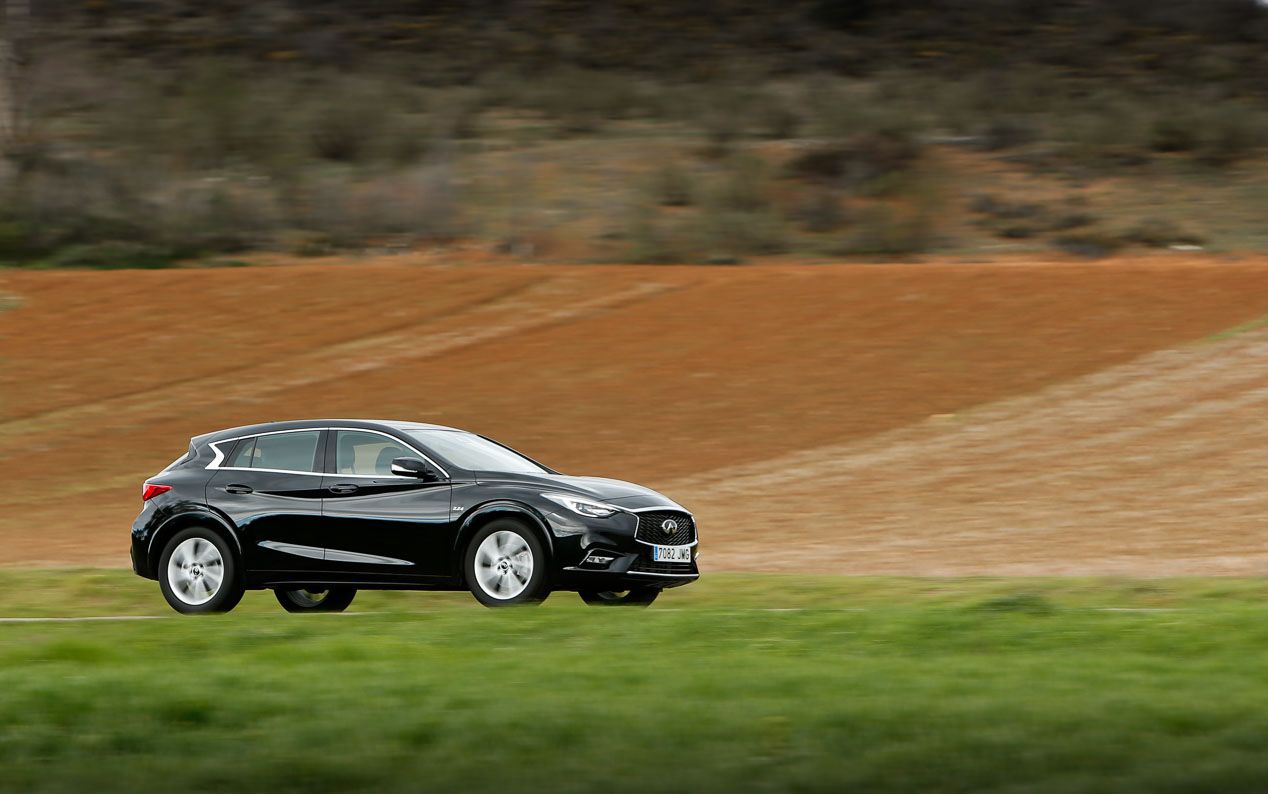 Infiniti Q30 2.2d 7DCT AWD, ya en pruebas