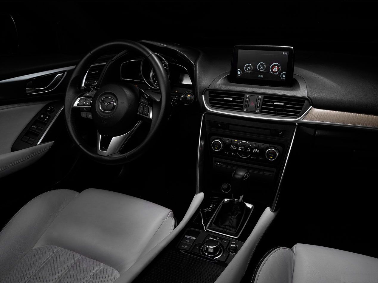 Mazda presenta el CX-4 en el Salón de Pekín