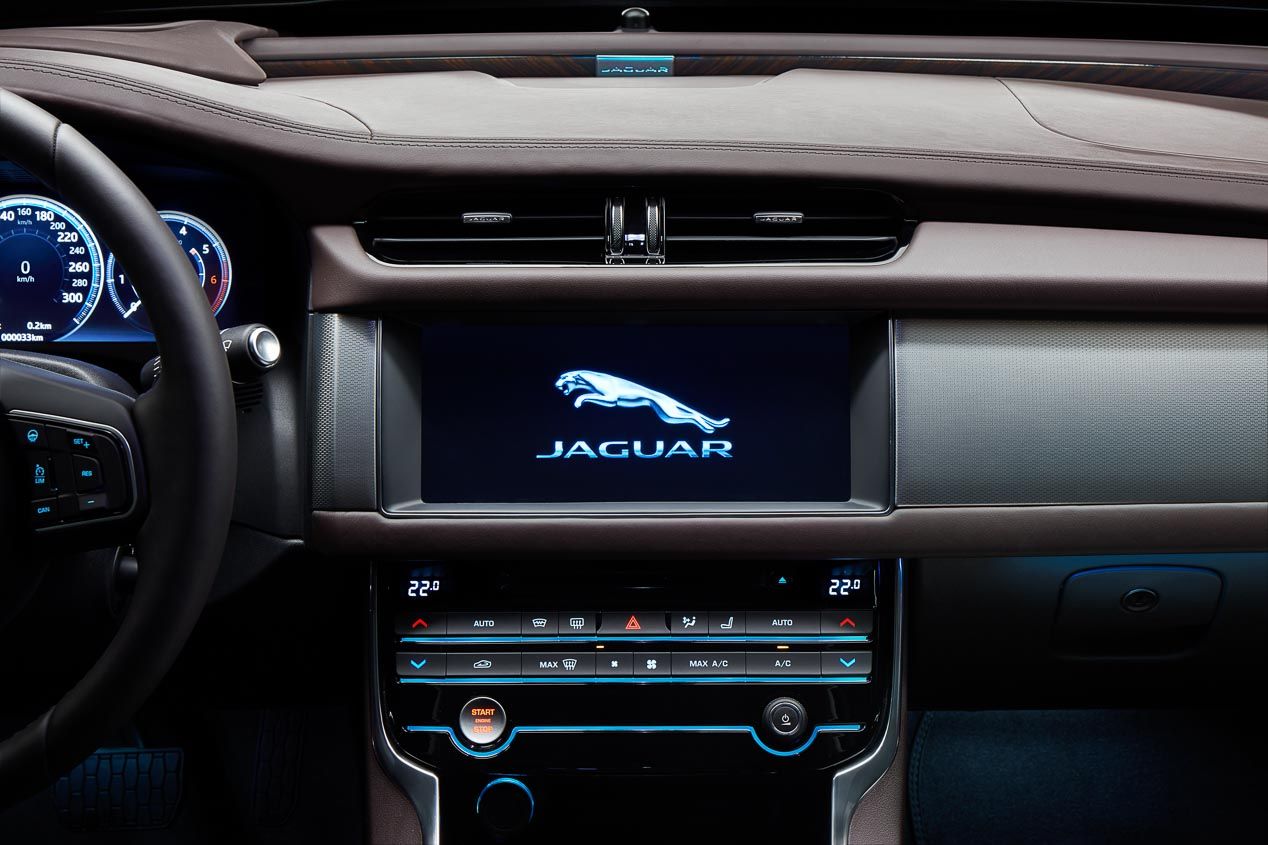 Nuevo Jaguar XFL, el XF de batalla larga