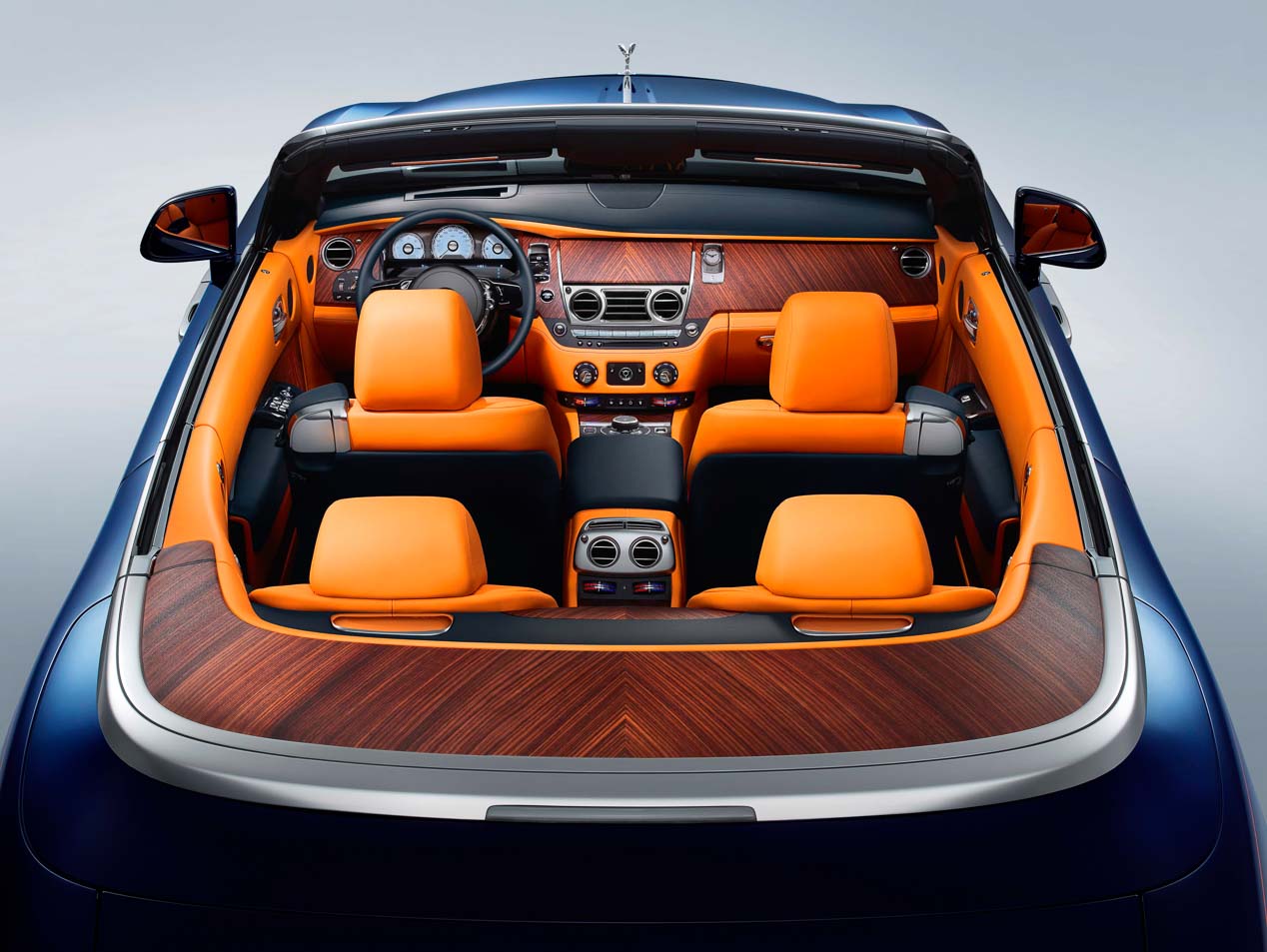 Conducimos el nuevo Rolls Royce Dawn