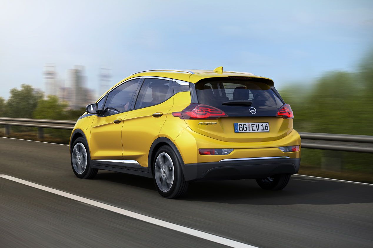 Futuros modelos Opel: SUV y berlinas