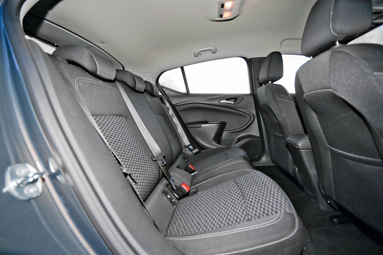 Renault Mégane TCE 130, Opel Astra 1.4 Turbo 125 y Peugeot 308 1.2 PureTech 130
