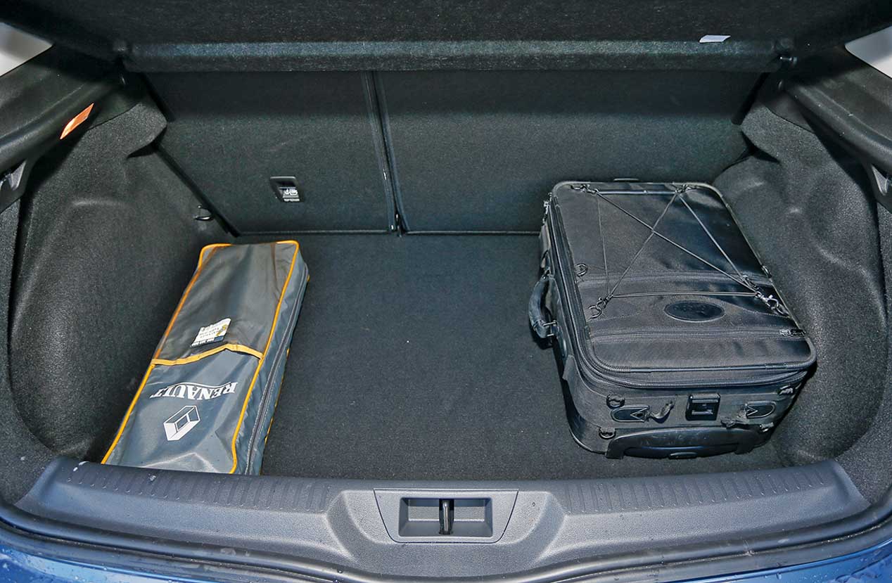 Renault Mégane TCE 130, Opel Astra 1.4 Turbo 125 y Peugeot 308 1.2 PureTech 130