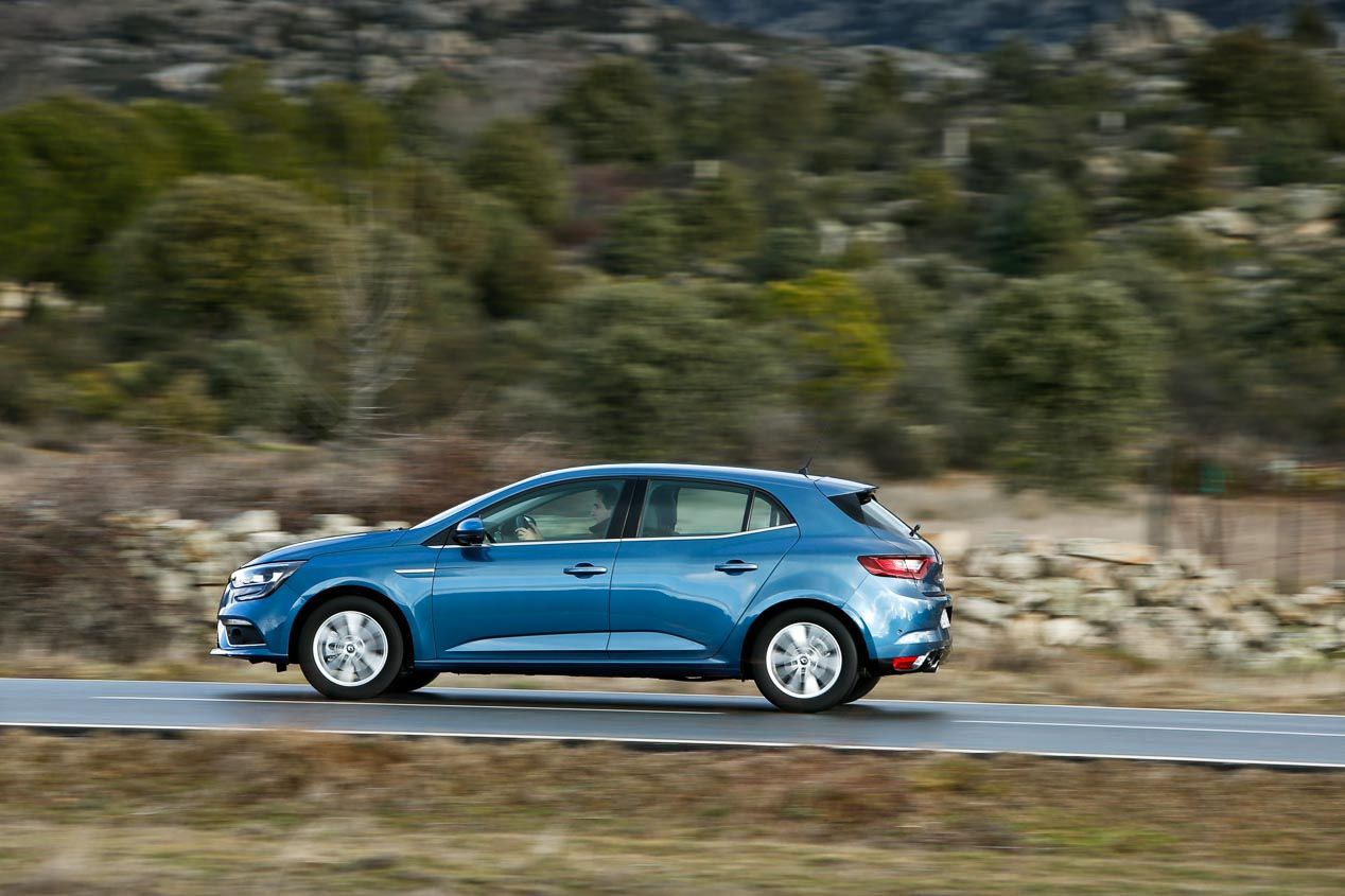 Renault Mégane TCE 130, Opel Astra 1.4 Turbo 125 y Peugeot 308 1.2 PureTech 130