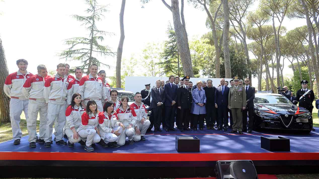 La nueva adquisición de los Carabinieri italianos: Alfa Romeo Giulia Quadrifoglio