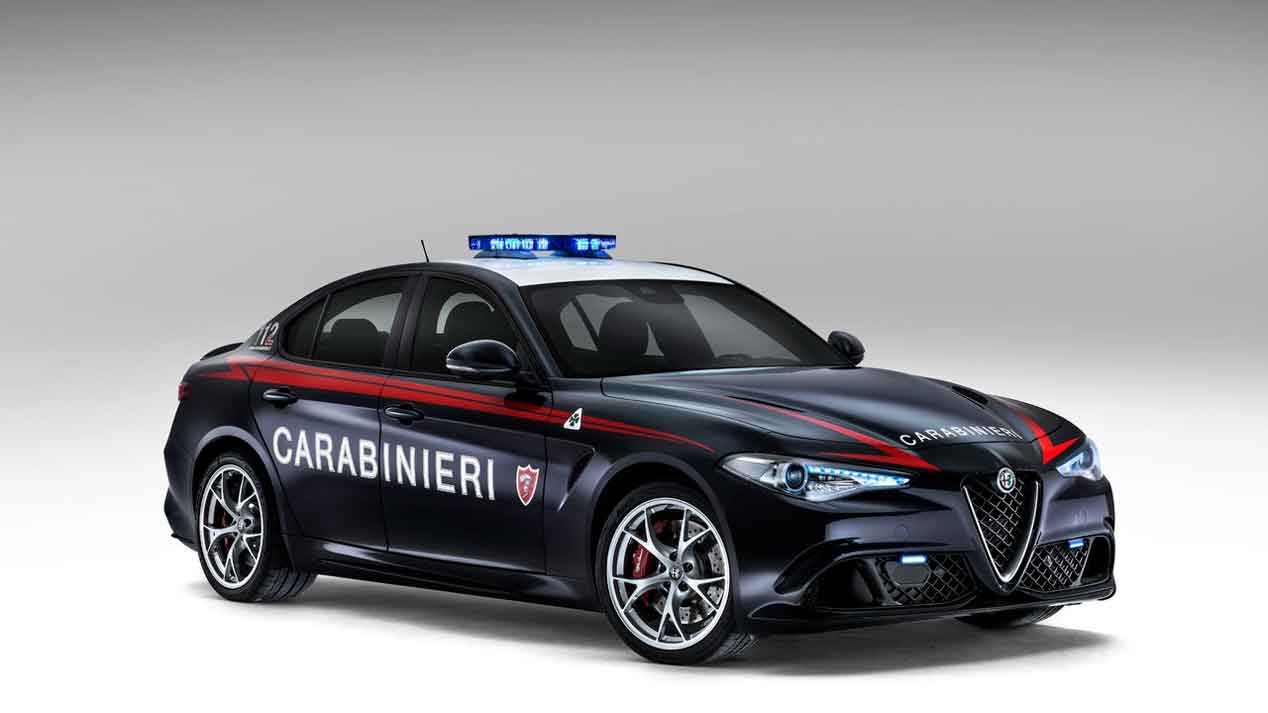 La nueva adquisición de los Carabinieri italianos: Alfa Romeo Giulia Quadrifoglio