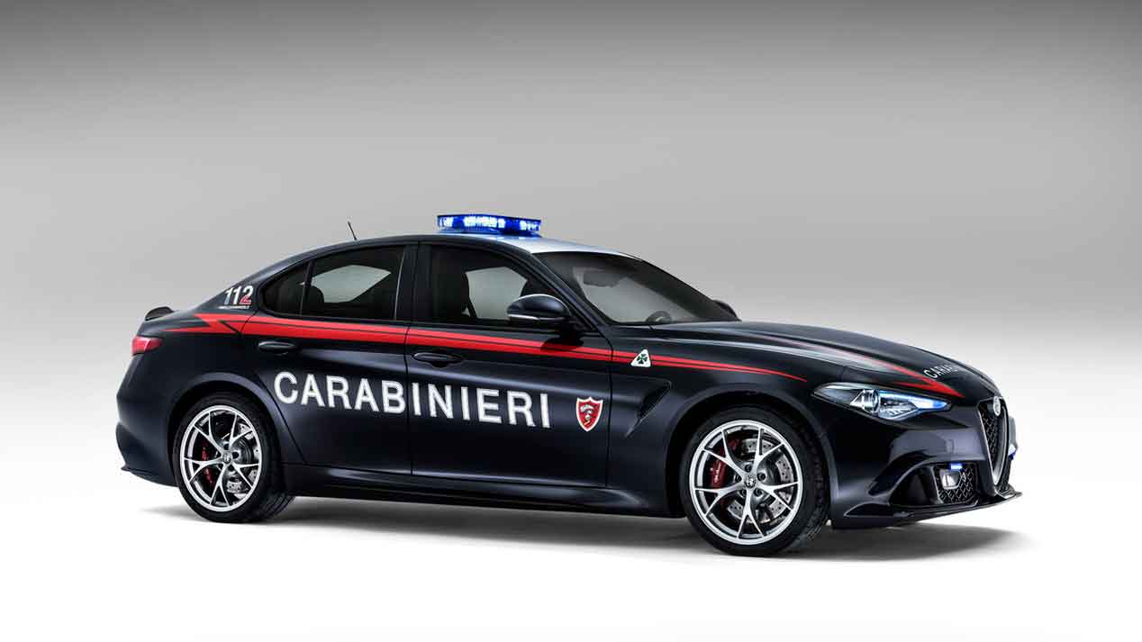 La nueva adquisición de los Carabinieri italianos: Alfa Romeo Giulia Quadrifoglio