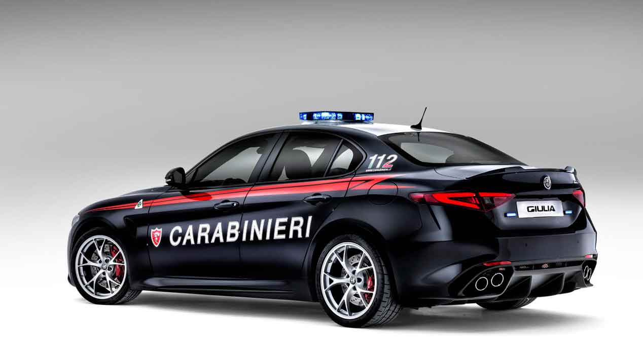 La nueva adquisición de los Carabinieri italianos: Alfa Romeo Giulia Quadrifoglio