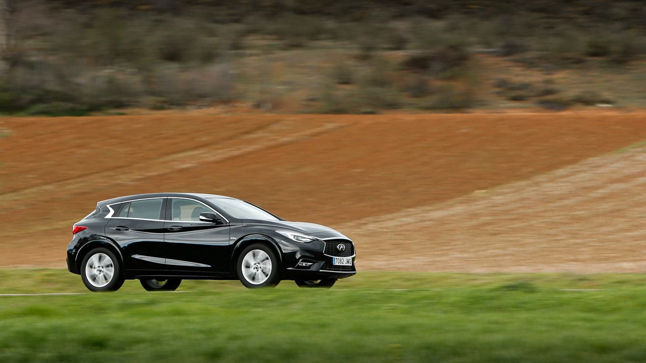 Infiniti Q30 2.2d AWD, un SUV inspirado en el Mercedes GLA