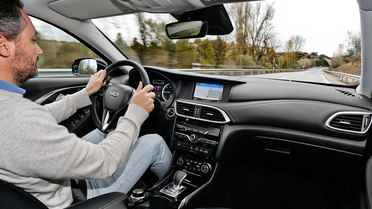 Infiniti Q30 2.2d AWD, un SUV inspirado en el Mercedes GLA
