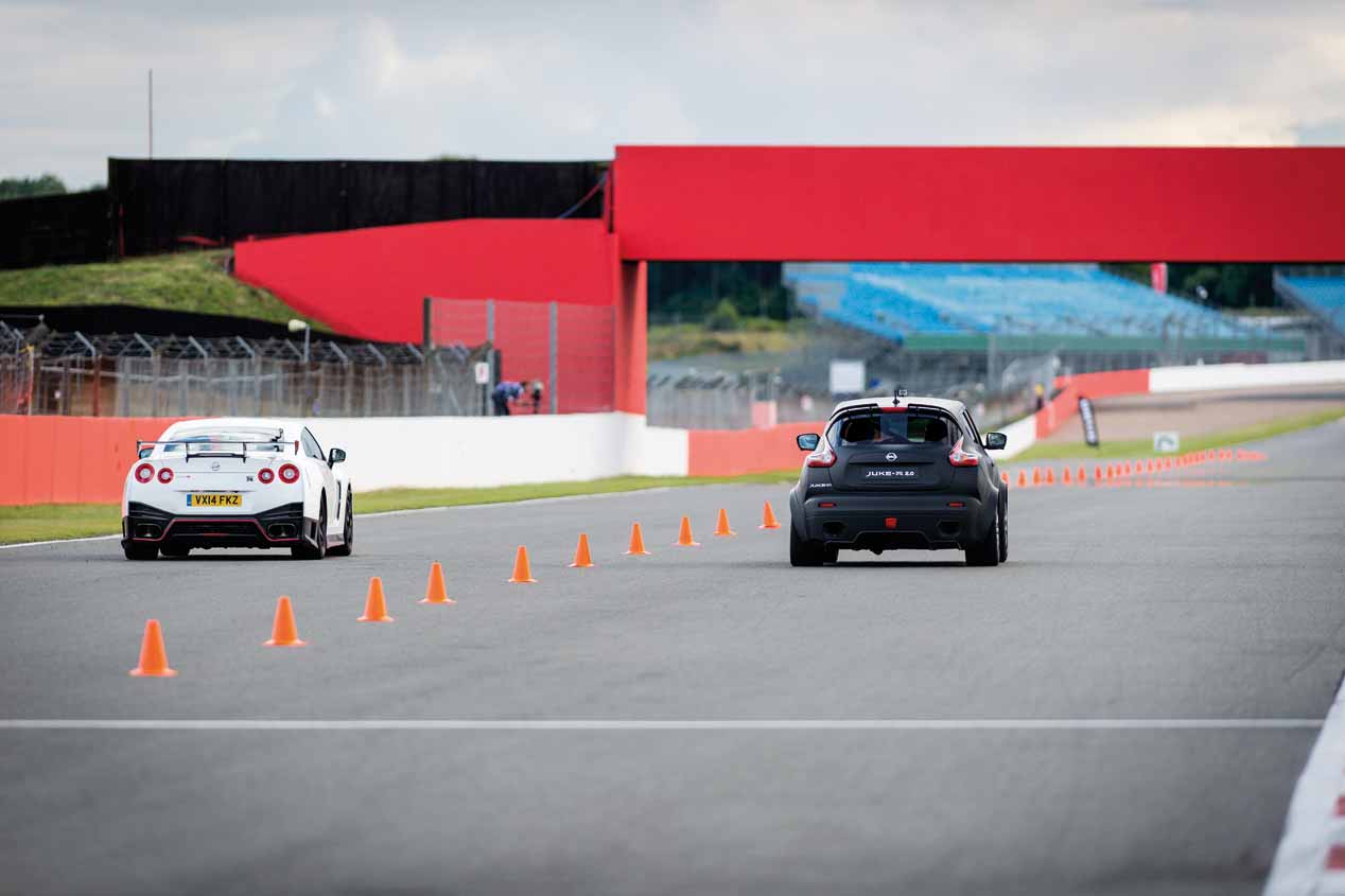 Nissan GT-R Nismo y Nissan Juke R 2.0