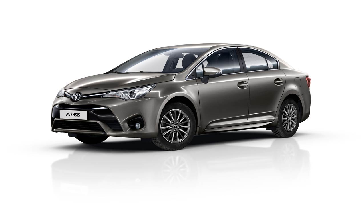 Toyota Avensis 2016, actualización tecnológica
