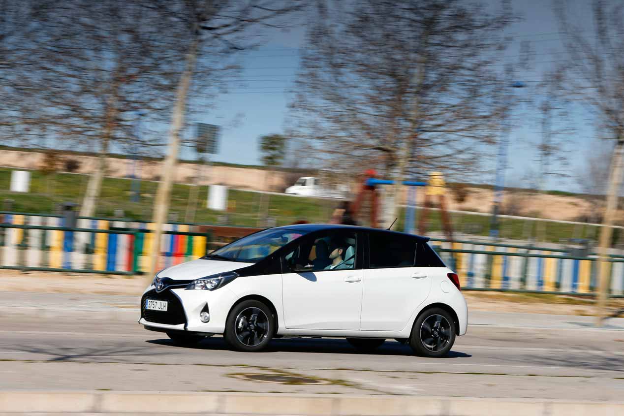 Prueba del Opel Corsa 1.0 Turbo y Toyota Yaris 100