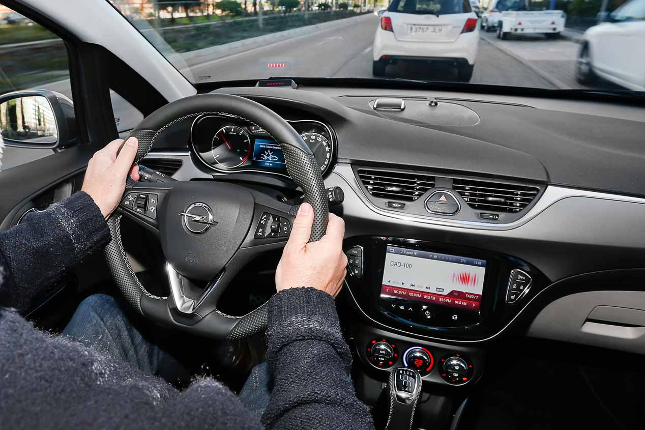 Prueba del Opel Corsa 1.0 Turbo y Toyota Yaris 100