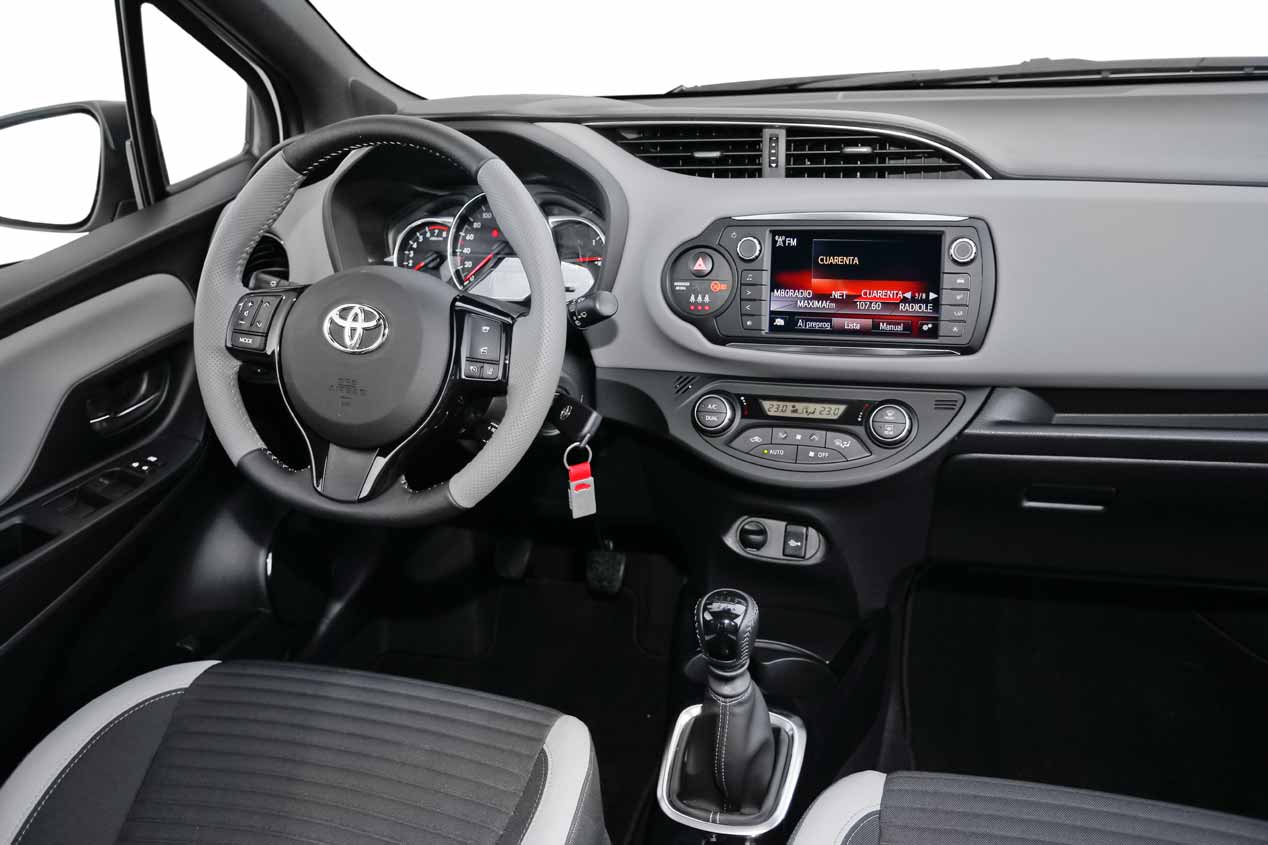 Prueba del Opel Corsa 1.0 Turbo y Toyota Yaris 100