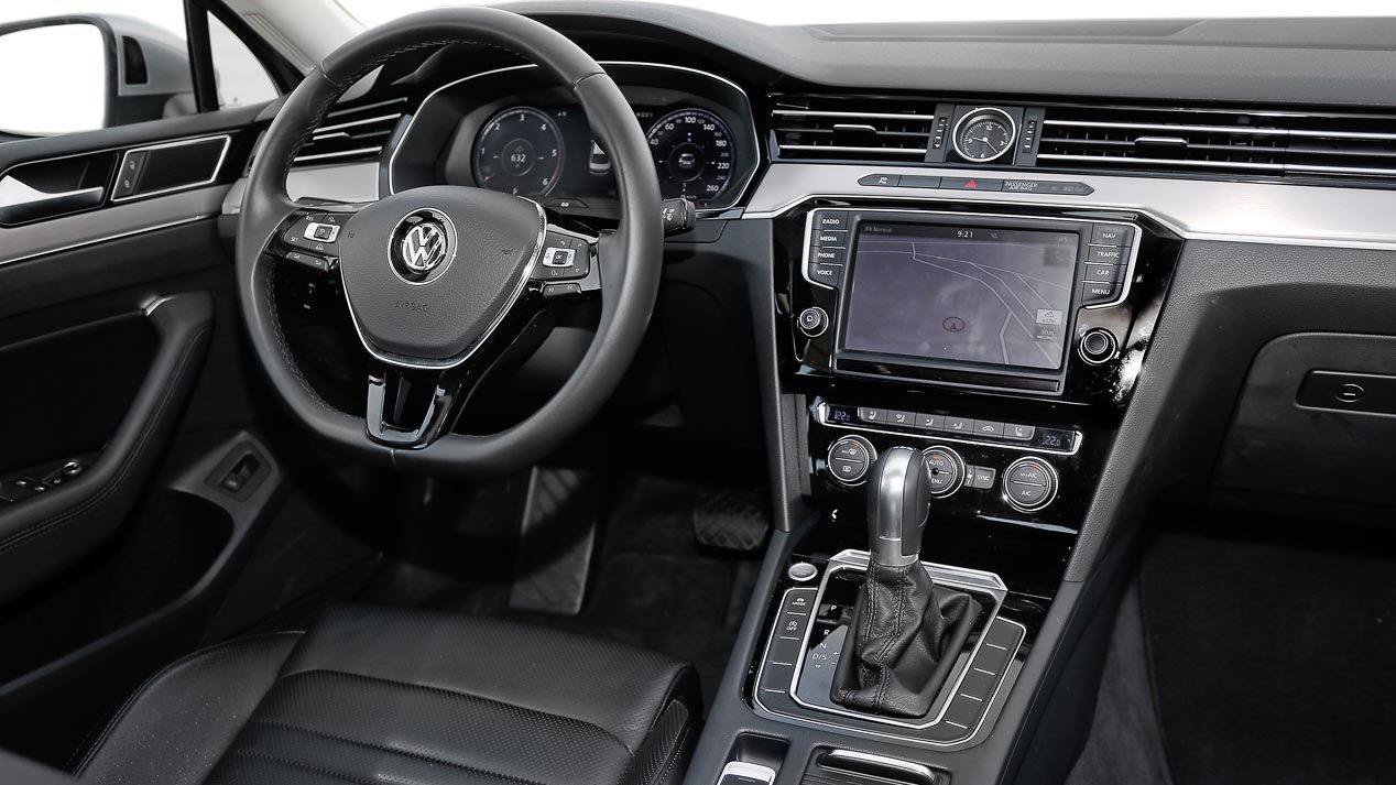 Comparativa: Mazda 6 2.2D, Renault Talisman 1.6 dCi y VW Passat 2.0 TDI