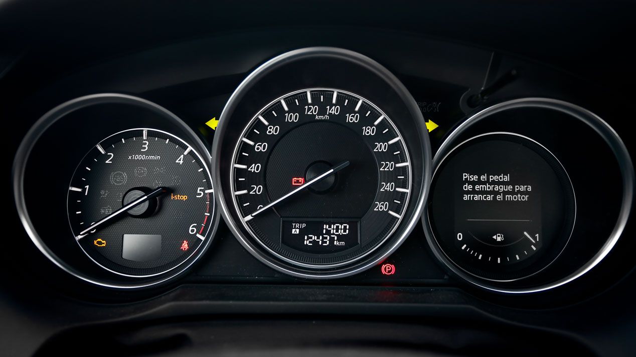 Comparativa: Mazda 6 2.2D, Renault Talisman 1.6 dCi y VW Passat 2.0 TDI