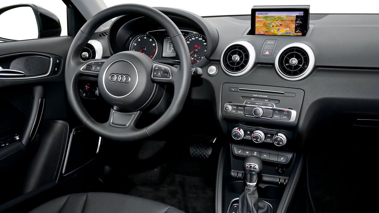Title: Mini One 5p. frente a Audi A1 Sportback 1.0 TFSi Ultra