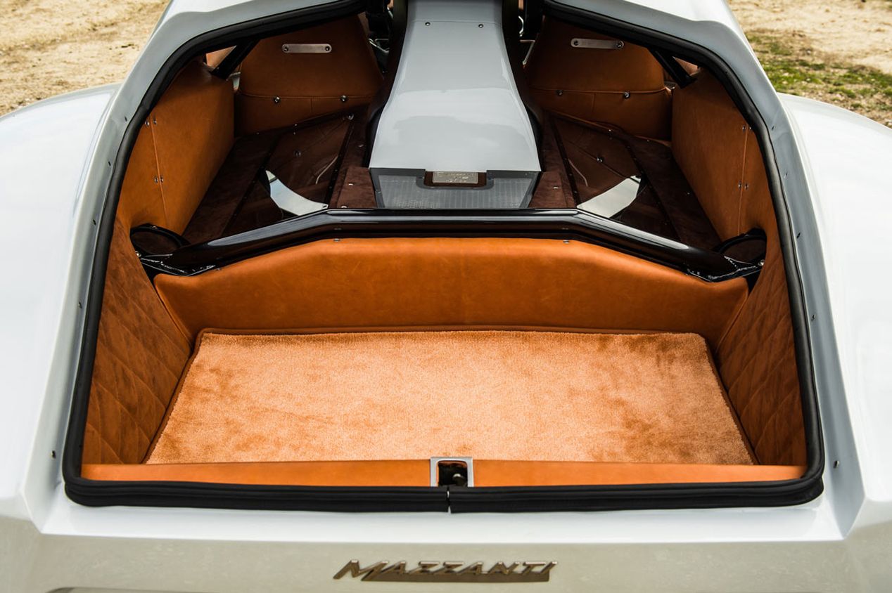 Mazzanti Evantra: el super coche italiano artesanal