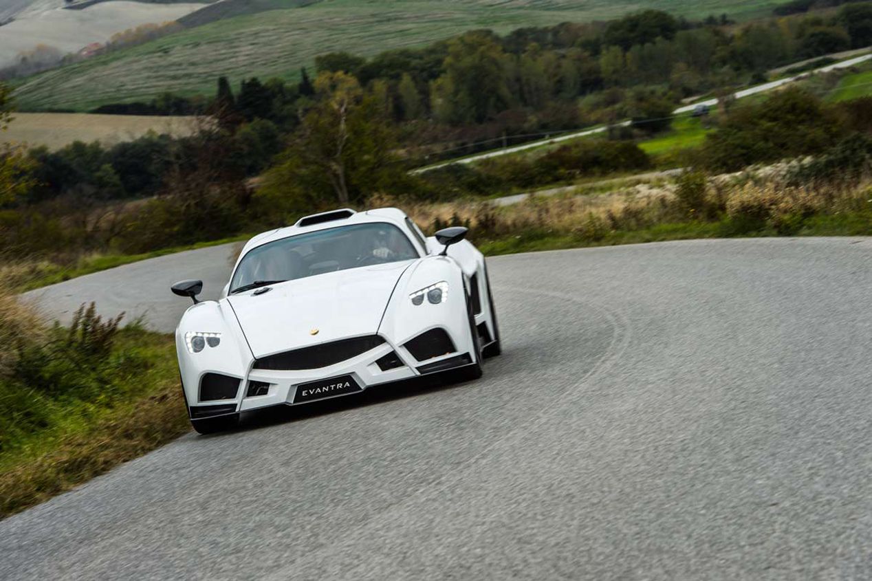 Mazzanti Evantra: el super coche italiano artesanal