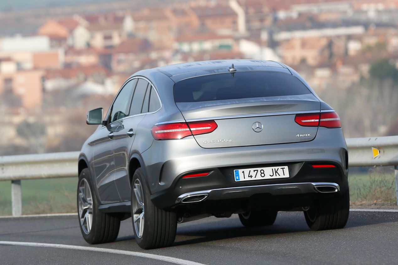 BMW X6 30d vs Mercedes GLE Coupe 350d