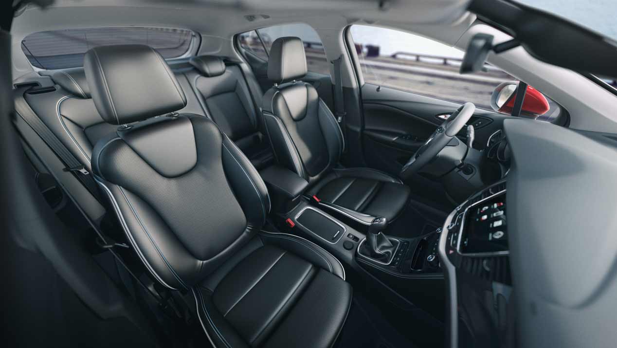 Los asientos del Opel Astra cuidan de tu espalda