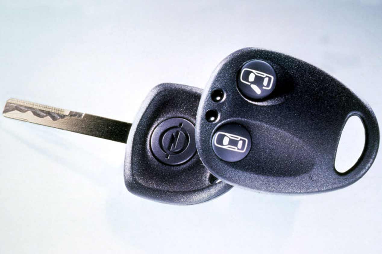 El diseño de las llaves de los coches a lo largo de la historia