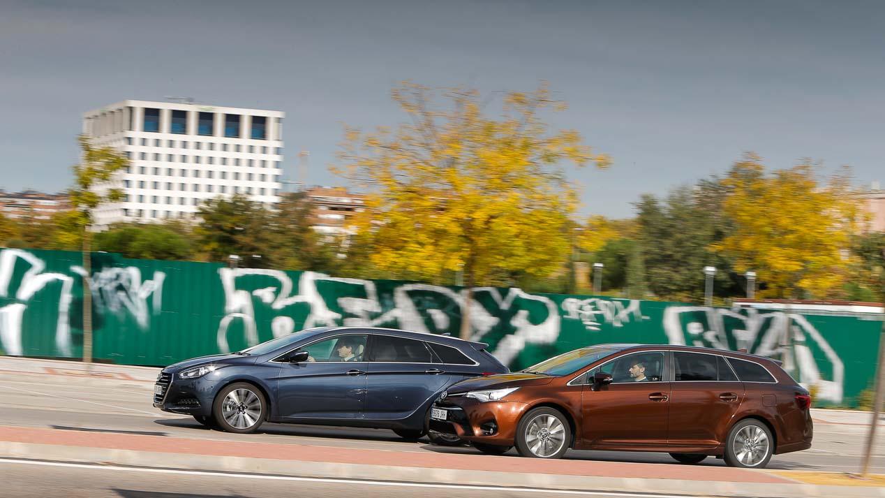 Hyundai i40 CW y Toyota Avensis Touring Sport: dos familiares frente a frente