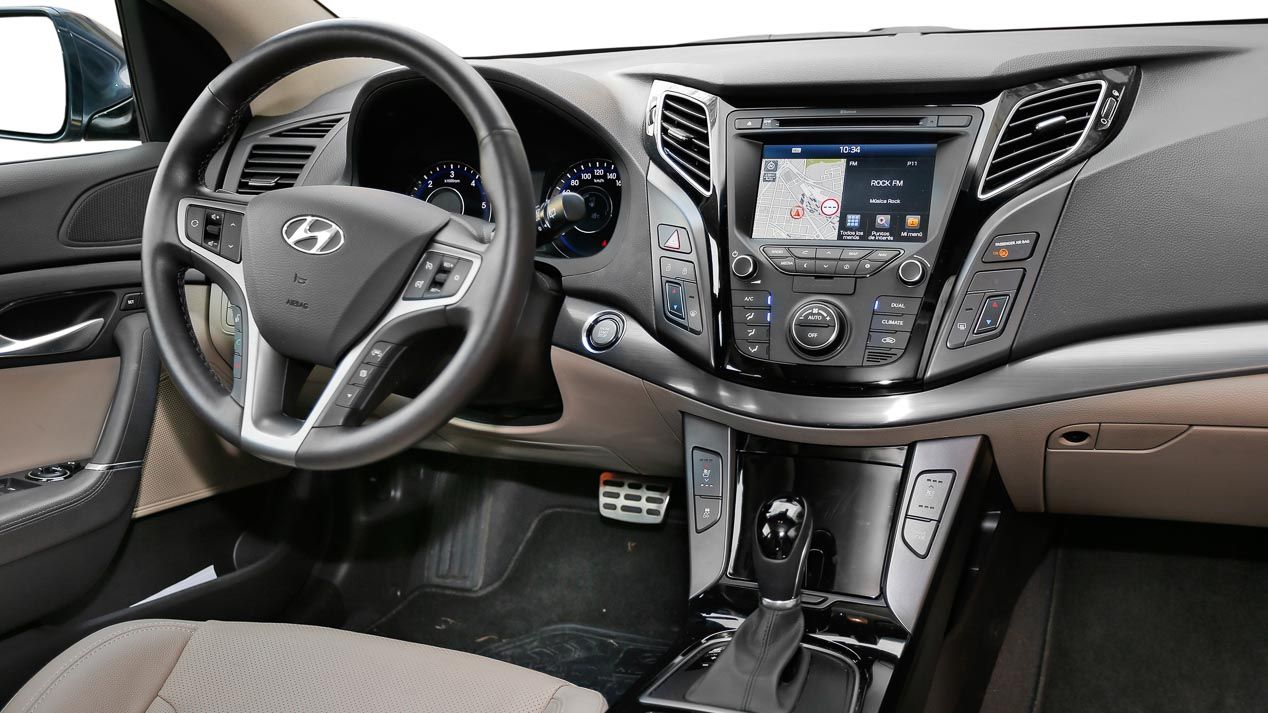Hyundai i40 CW y Toyota Avensis Touring Sport: dos familiares frente a frente