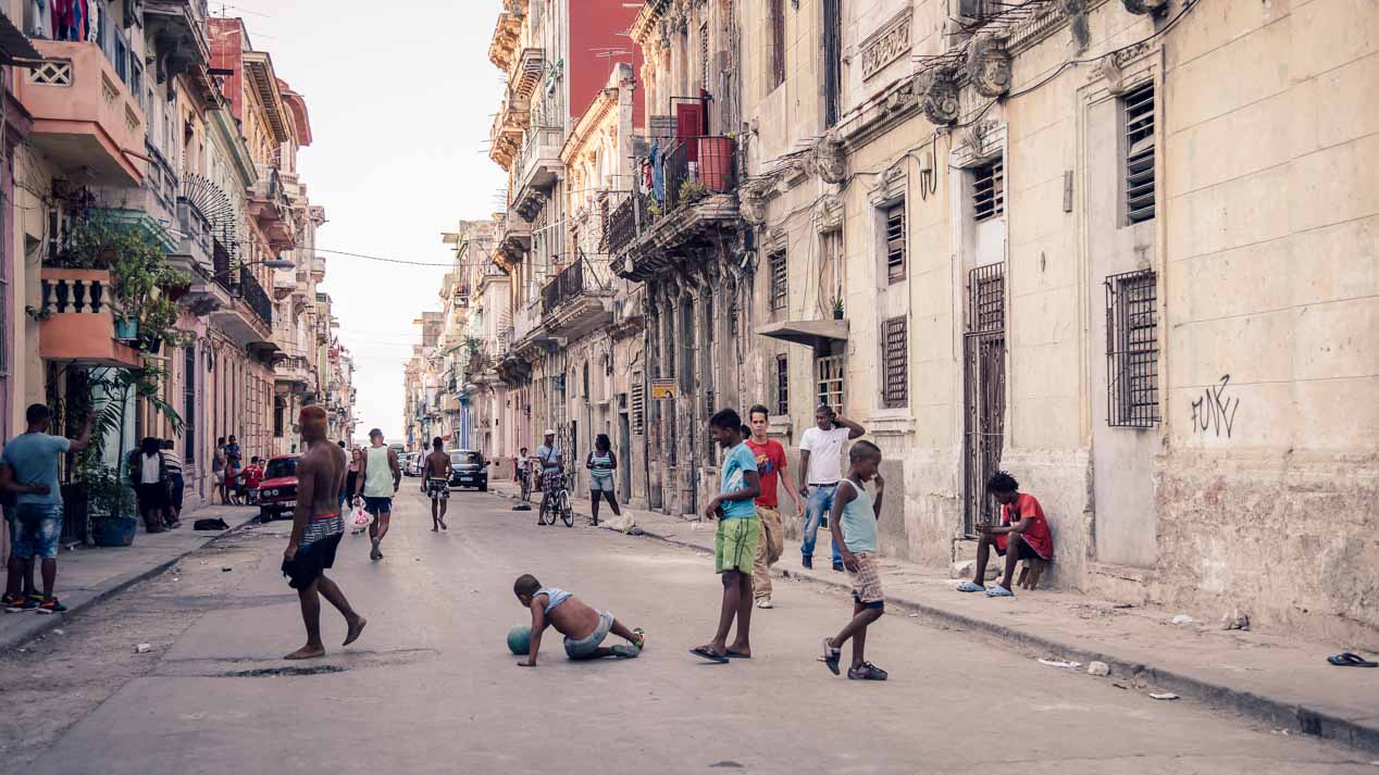 El automóvil, en Cuba 60 años después: de ruta por sus calles con el Audi Q2