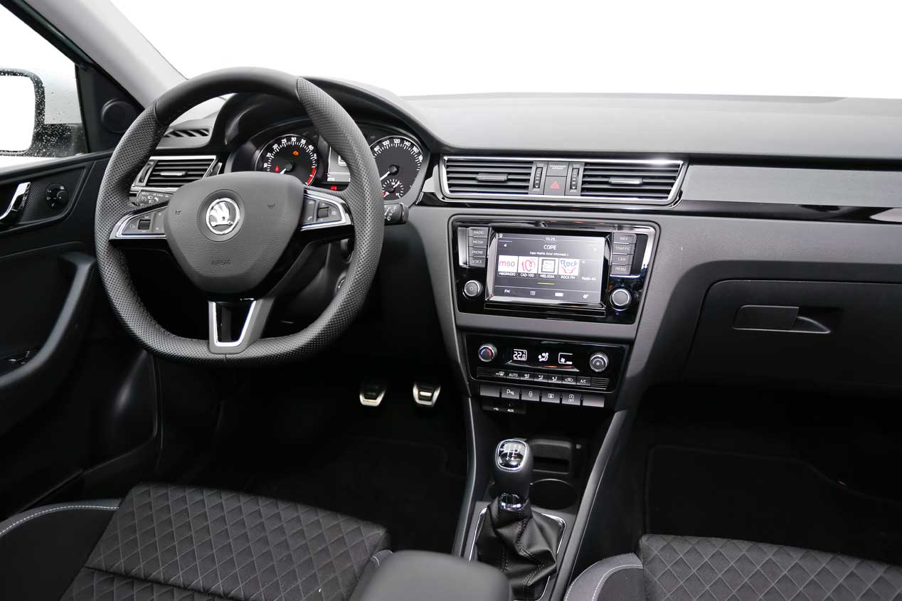 Citroën C-Elysée, Fiat Tipo y Skoda Rapid, ¿cuál es mejor?