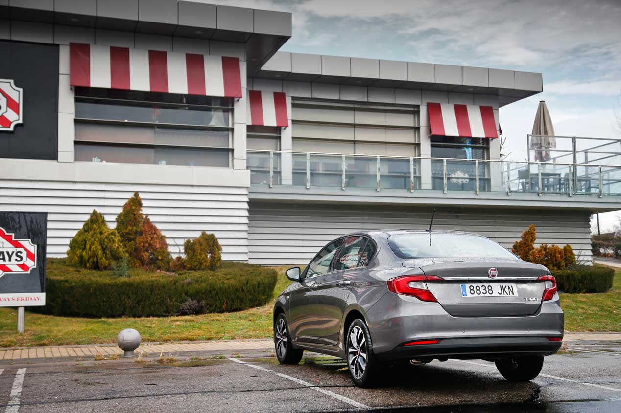 Citroën C-Elysée, Fiat Tipo y Skoda Rapid, ¿cuál es mejor?